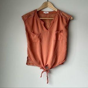 Crop top with Lace Detail